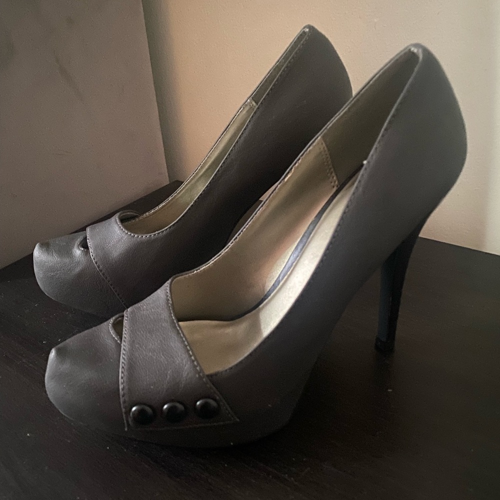 Grey Heels